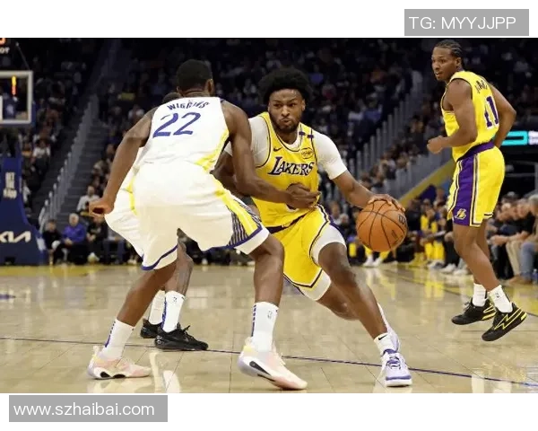 湖人勇士激战回顾：2019年10月5日的精彩对决与赛后分析